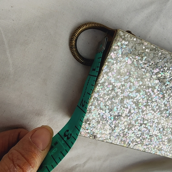Vintage Lucite Confetti Bag/ Glamor Accessory - Picture 7 of 14